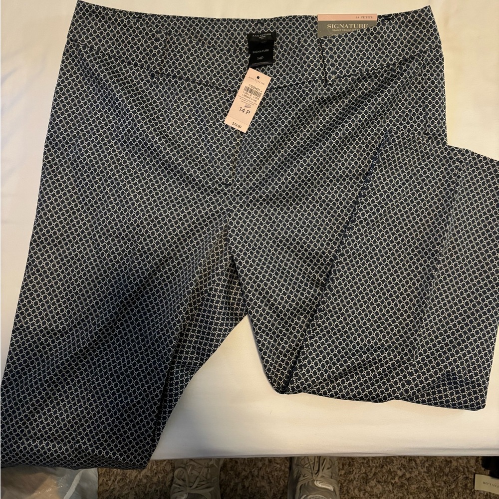 ANN TAYLOR PATTERN SLACKS SIZE 14 PETITE SIGNATURE CROPPED LEG